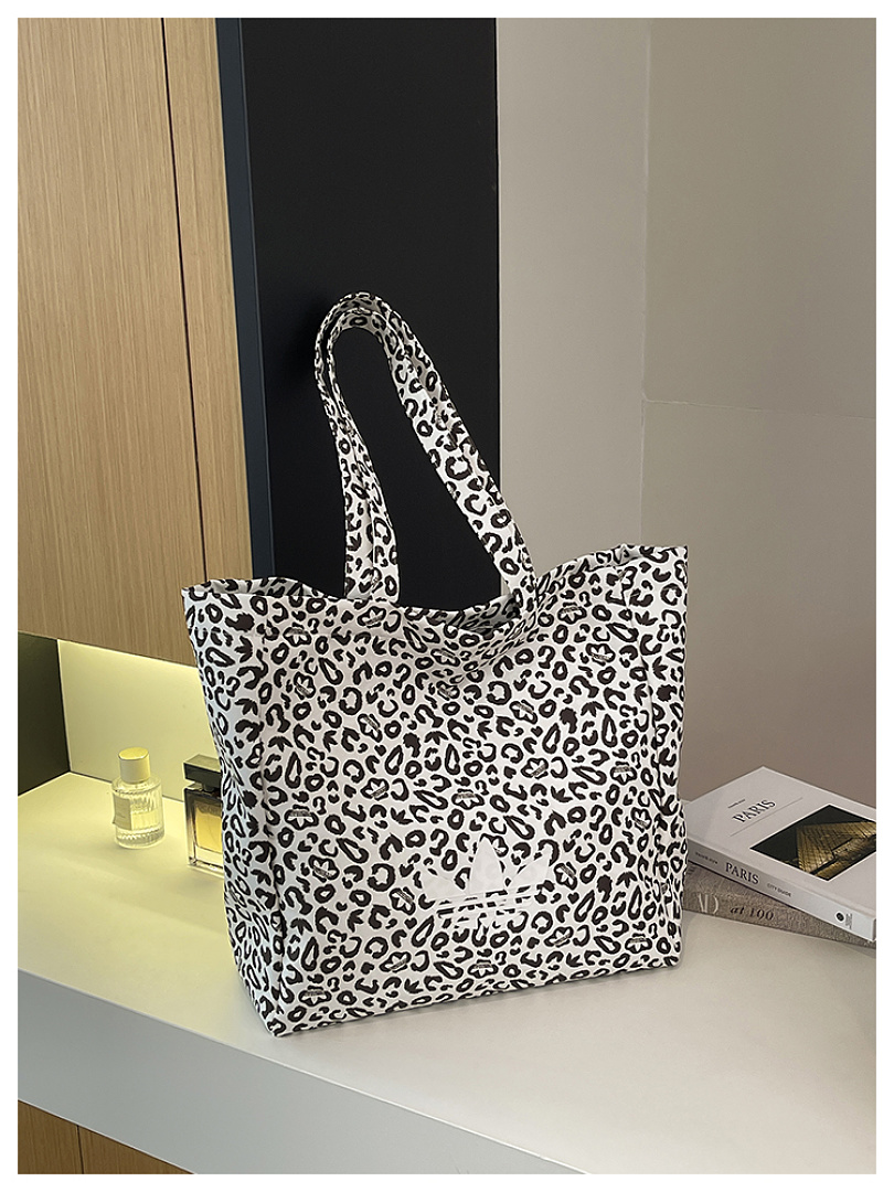 Adidas Leopard Tote · EA1203 — תמונה 62