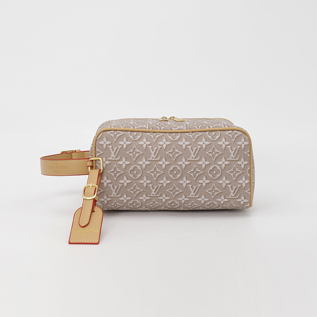 Louis Vuitton Pochette Cosmétique PM · EL6668 — תמונה 60