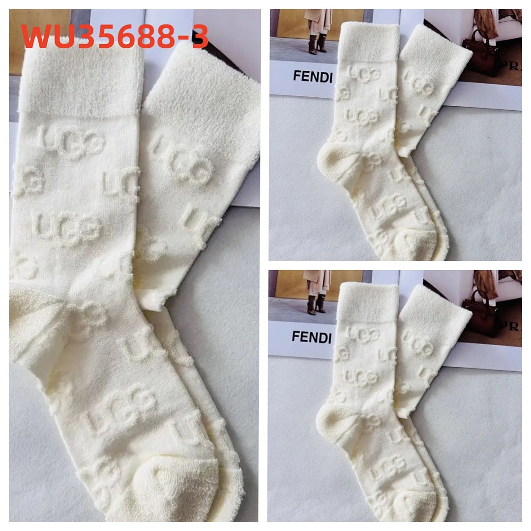 UGG Classic Crew Socks · WU35688 — תמונה 3