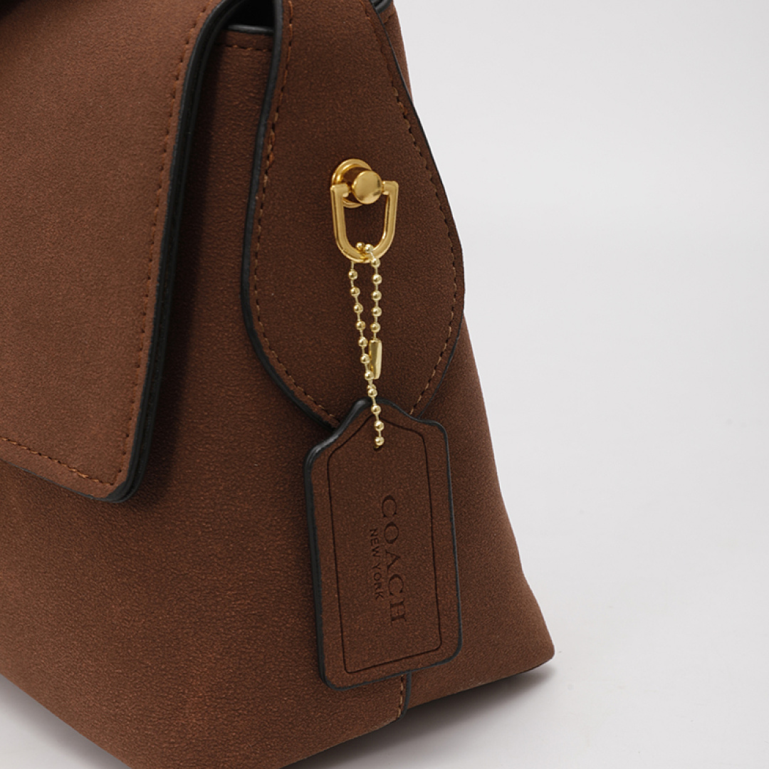Coach Etta Small Flap Shoulder Bag · EC16638 — תמונה 44