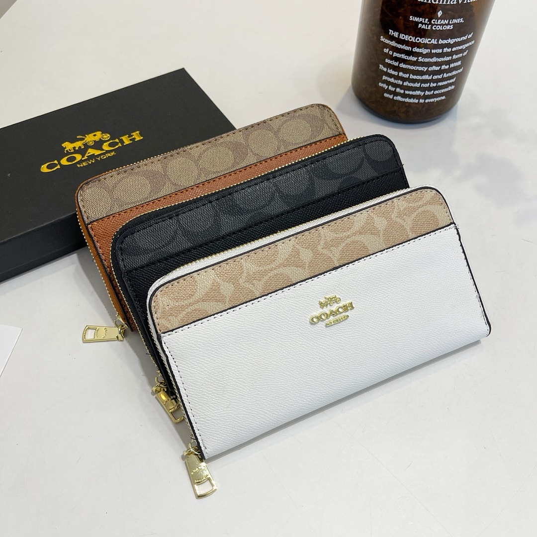 Coach Accordion Zip Wallet · EC0327 — תמונה 10