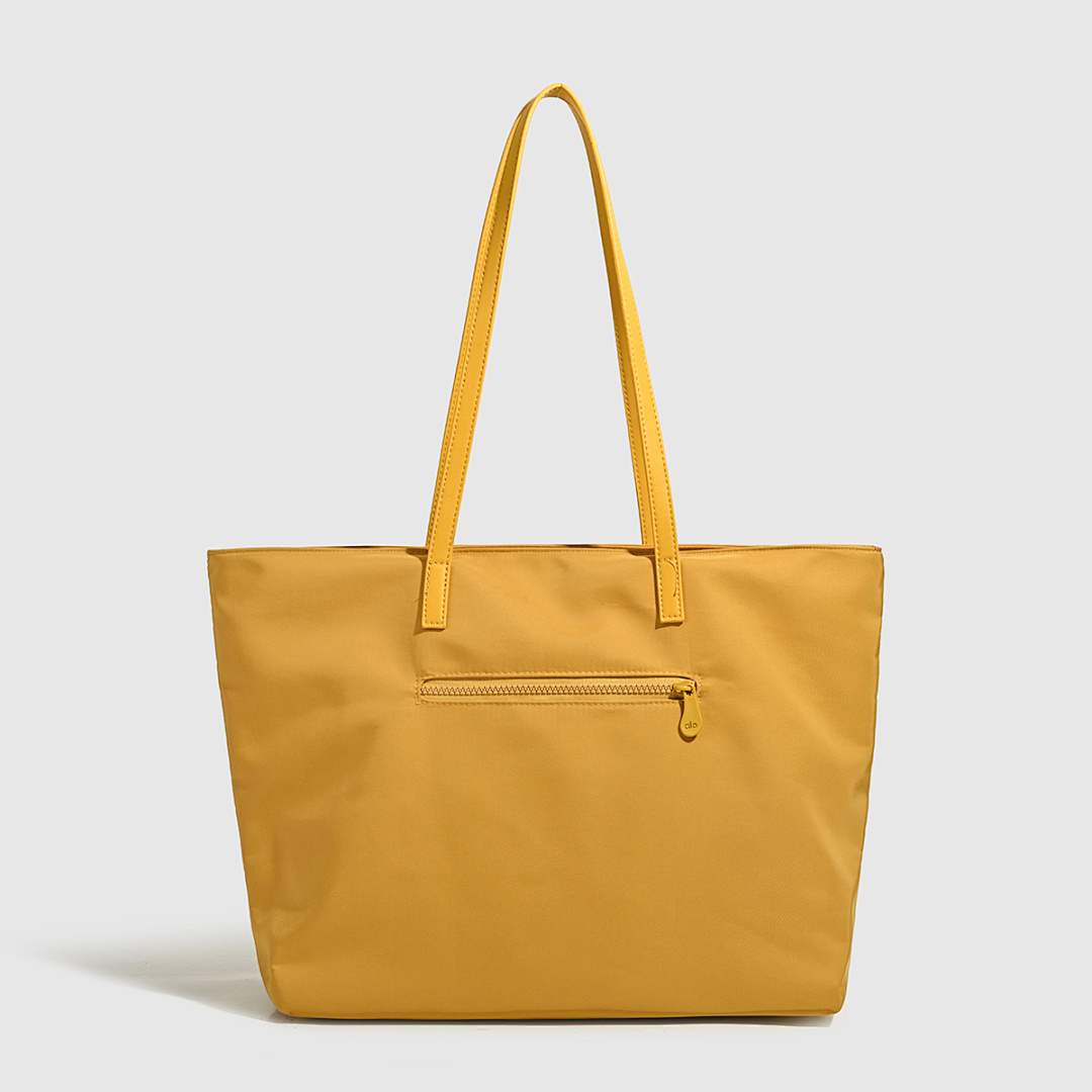 Alo Iconic Studio Tote · WA8134 — תמונה 19