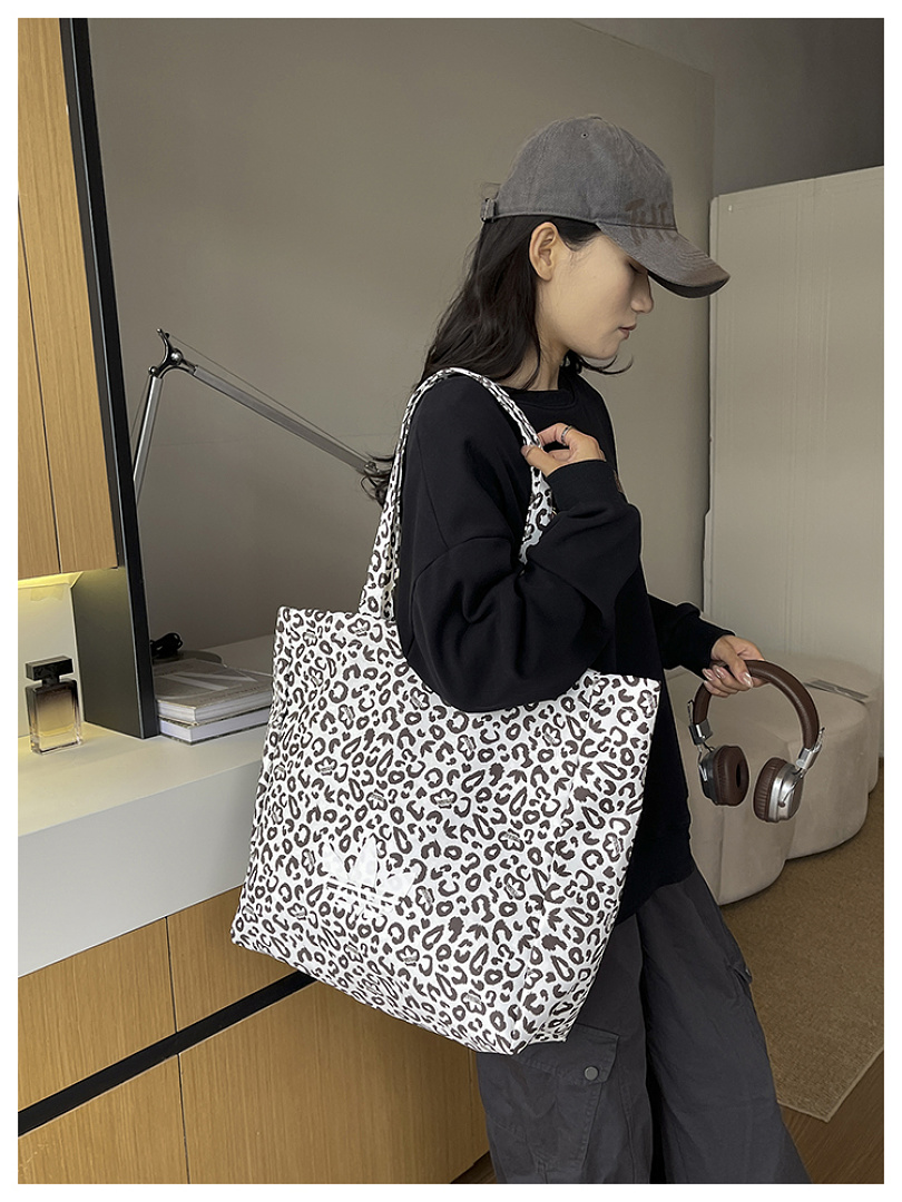 Adidas Leopard Tote · EA1203 — תמונה 35