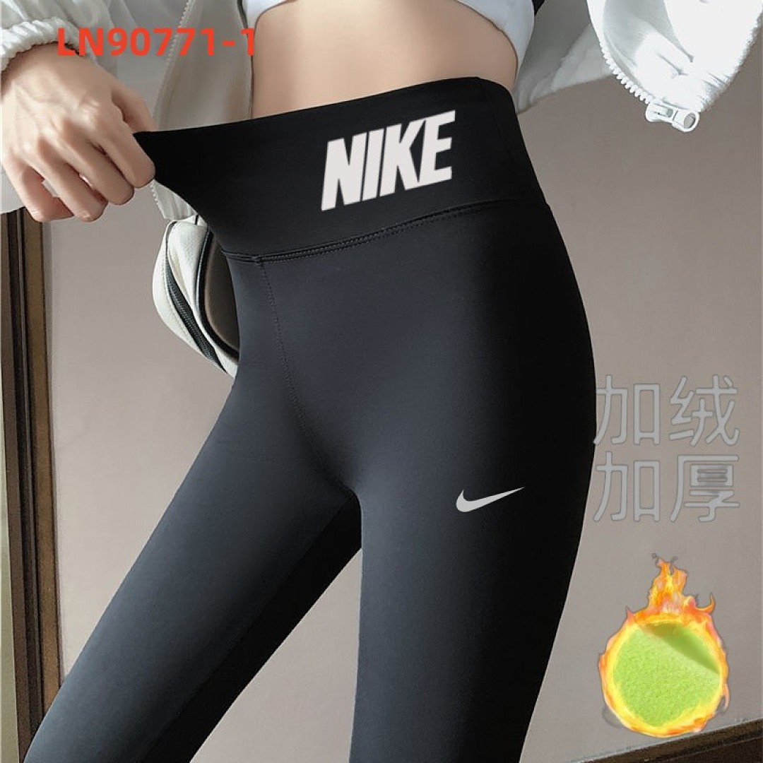 Nike Pro · LN90771