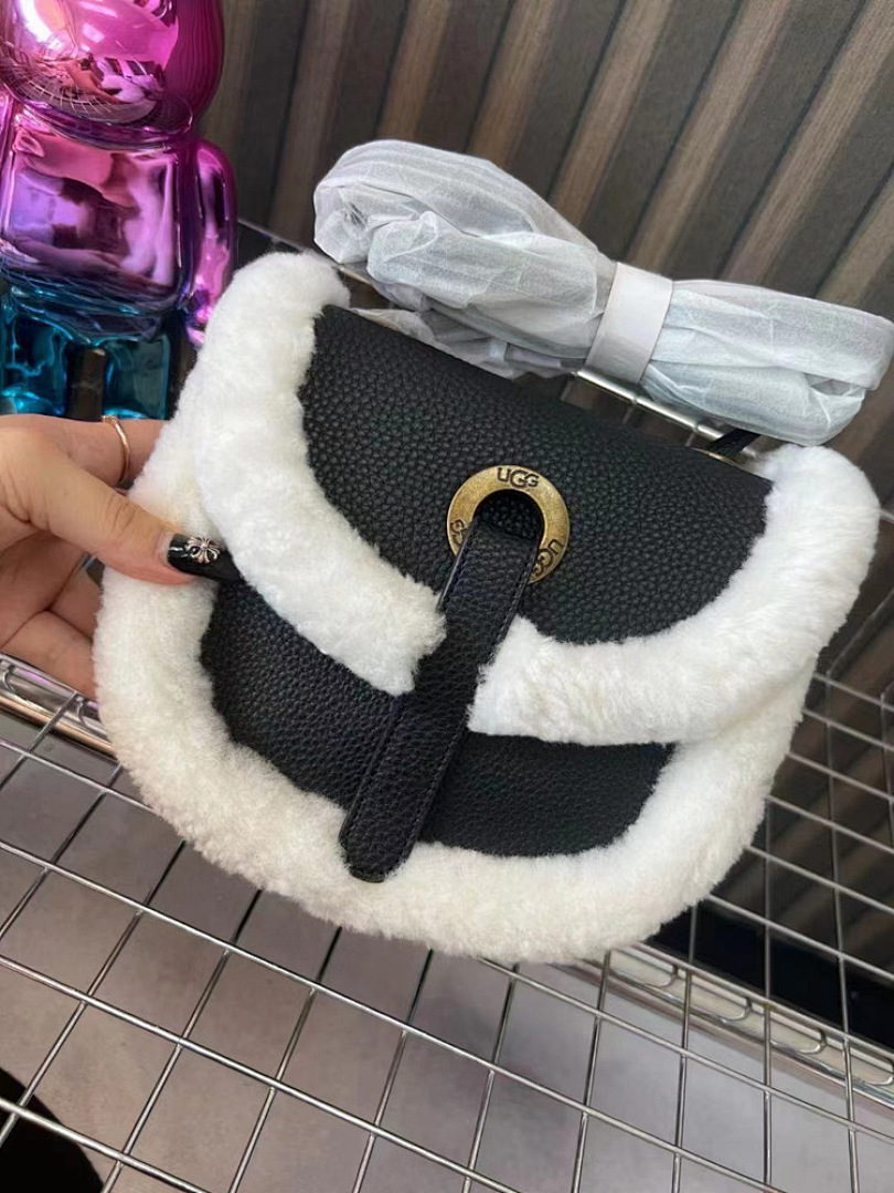UGG Heritage Crossbody · WU29833 — תמונה 31