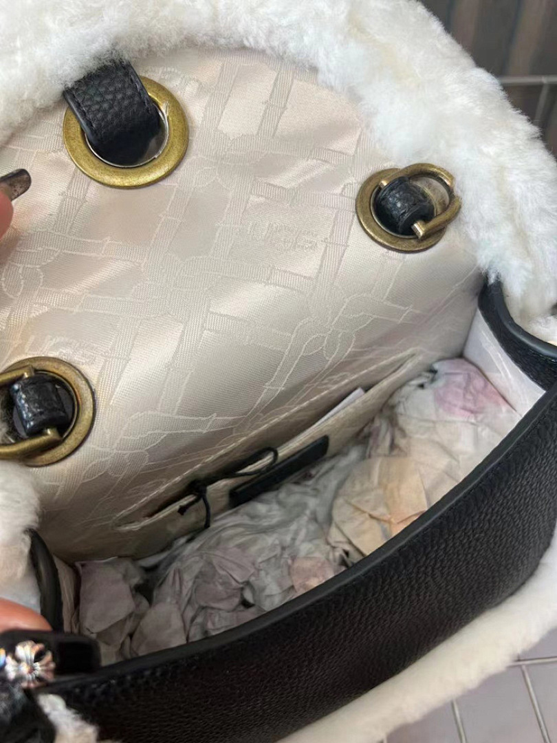 UGG Heritage Crossbody · WU29833 — תמונה 19