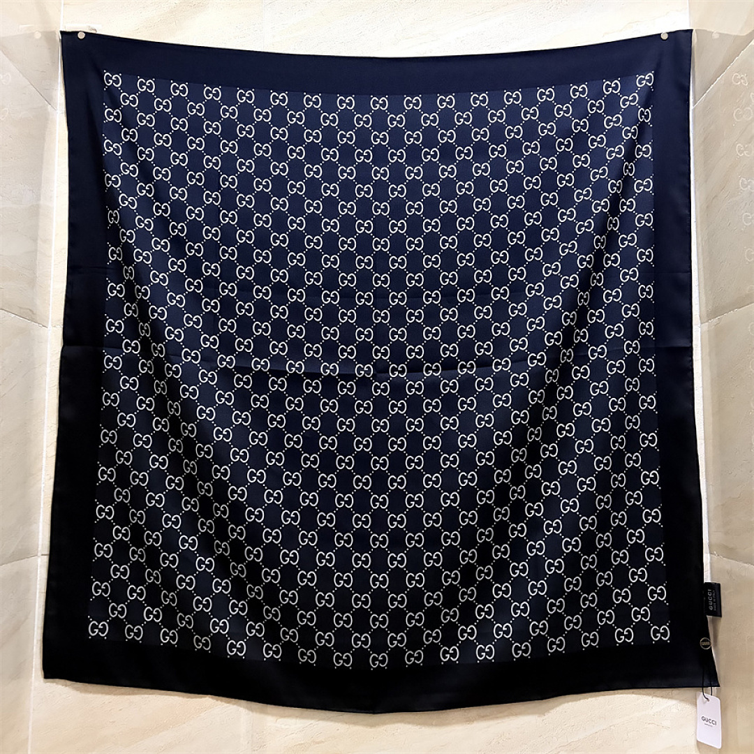 Gucci — מטפחת משי · SG50604 — תמונה 37