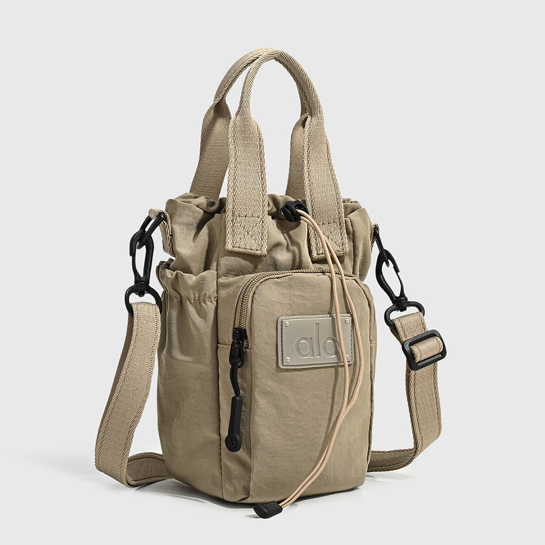 Alo Yoga Cross Body Bucket Bag · WA12931 — תמונה 21