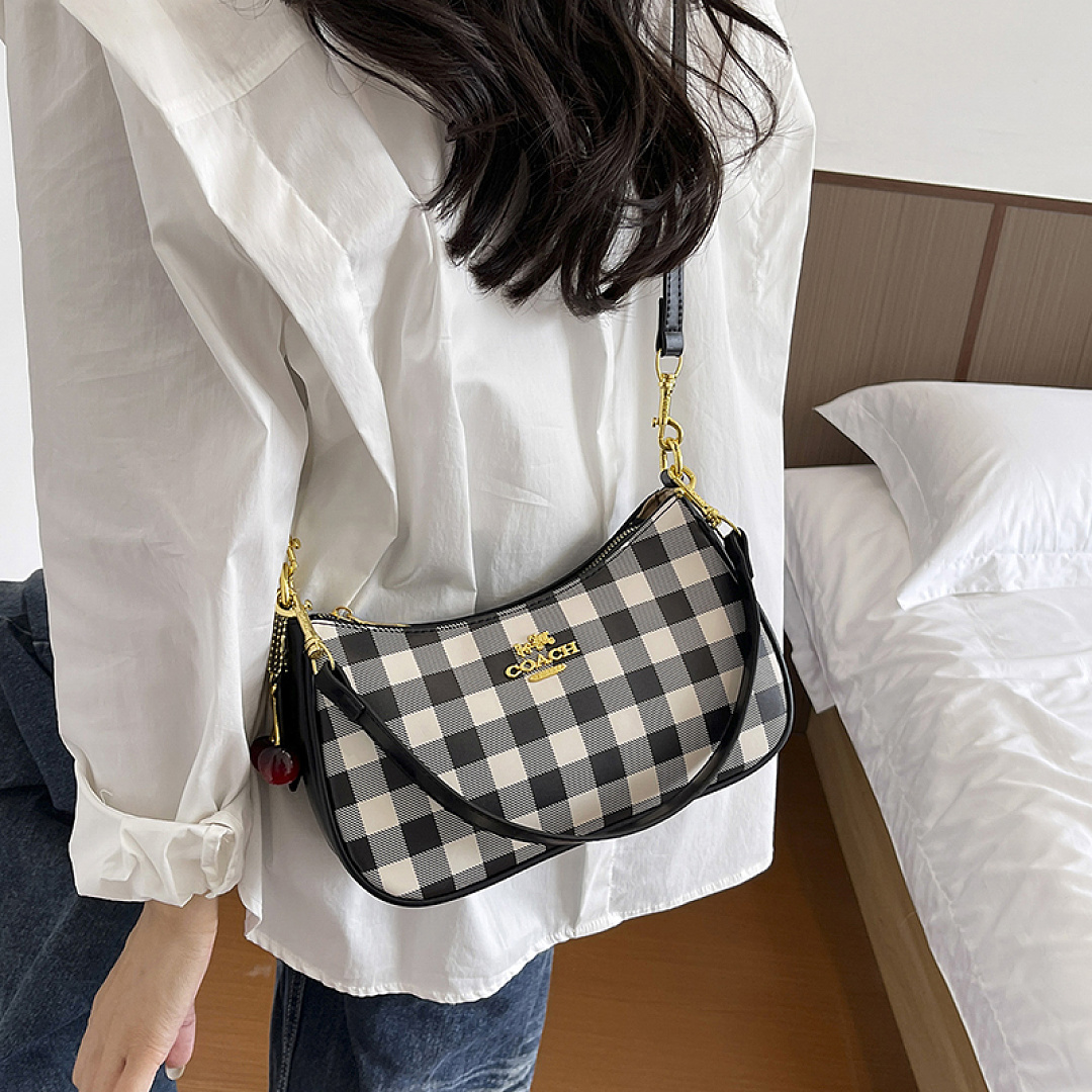 Coach Nolita 19 With Gingham Print · EC6669 — תמונה 29