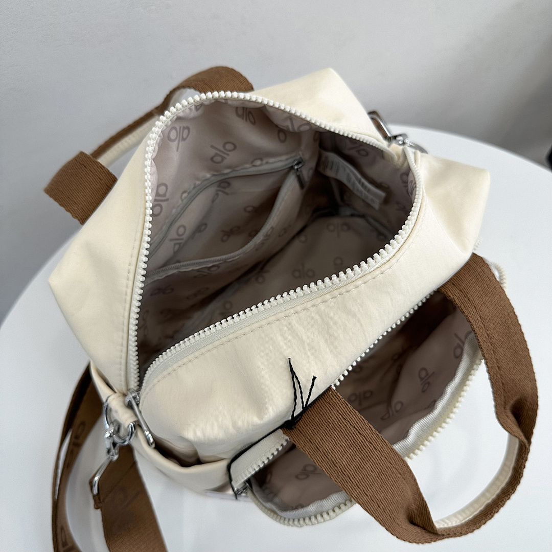 Alo Yoga Keep It Dry Fitness Bag · DA9184 — תמונה 14