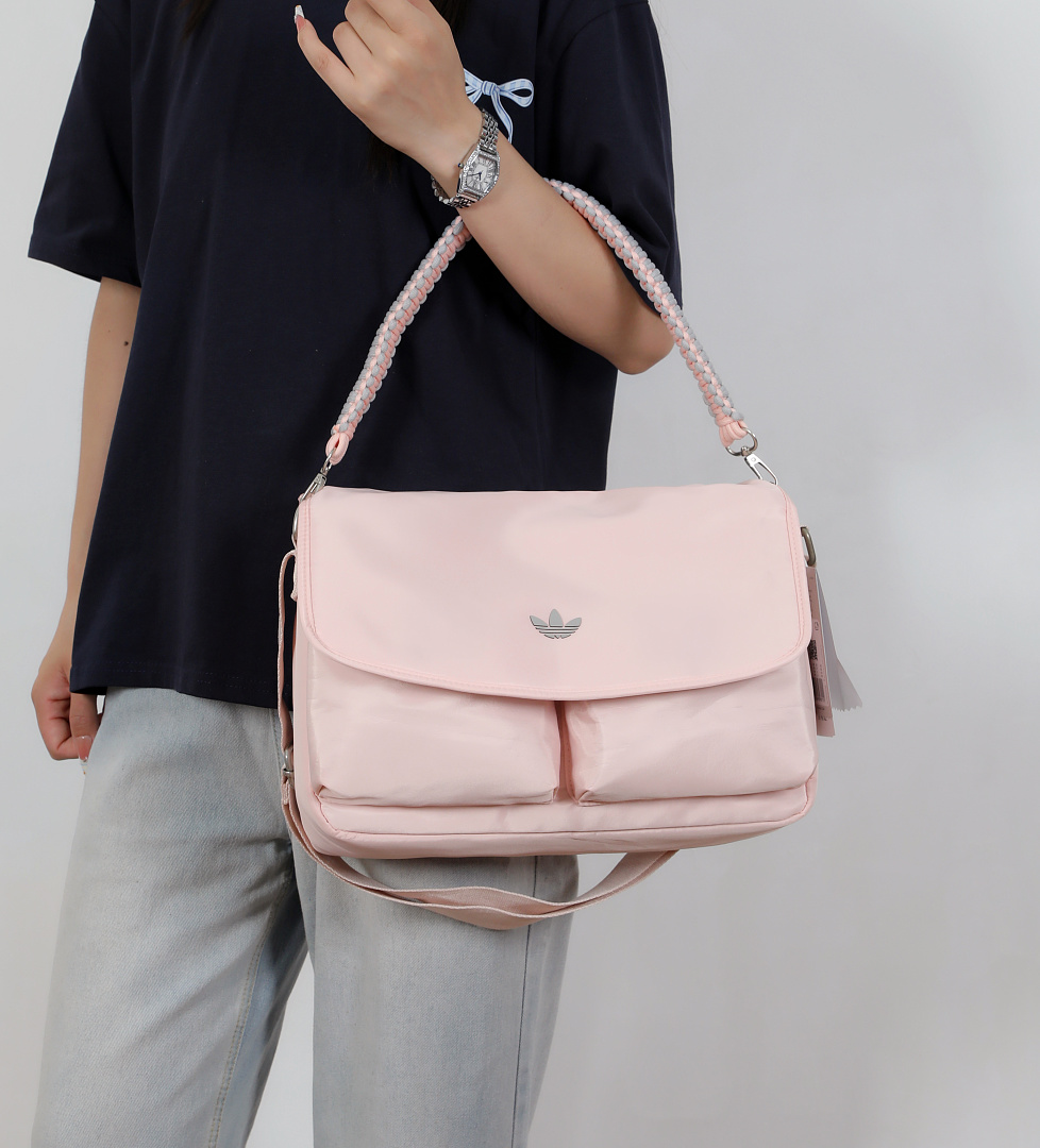 Adidas Adicolor Messenger Bag · DA92181 — תמונה 26