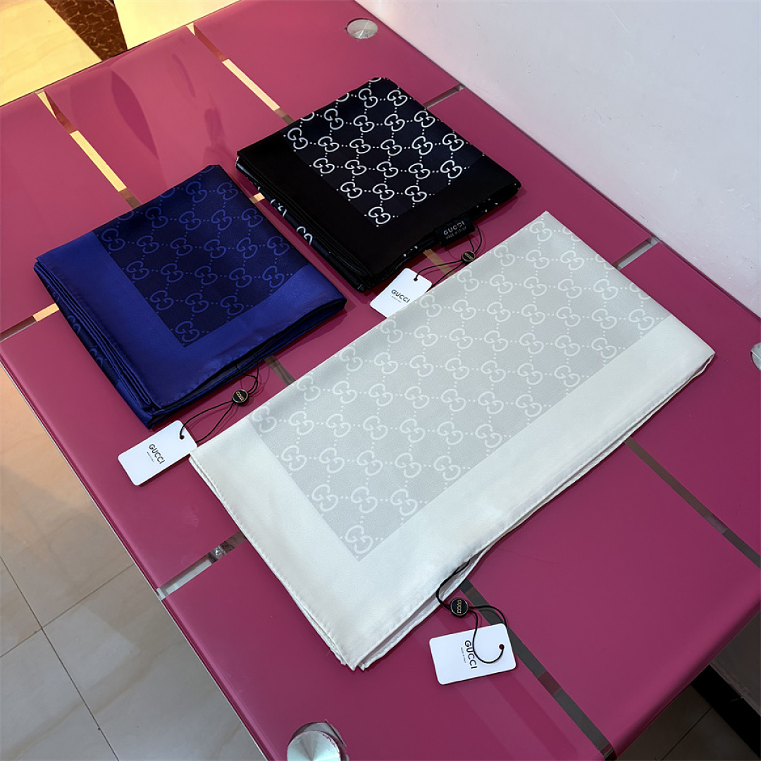 Gucci — מטפחת משי · SG50604 — תמונה 41