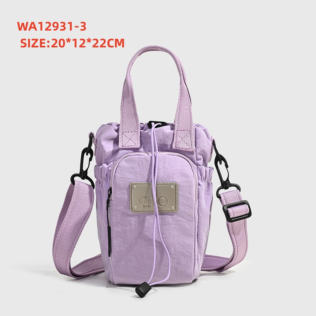 Alo Yoga Cross Body Bucket Bag · WA12931 — תמונה 4