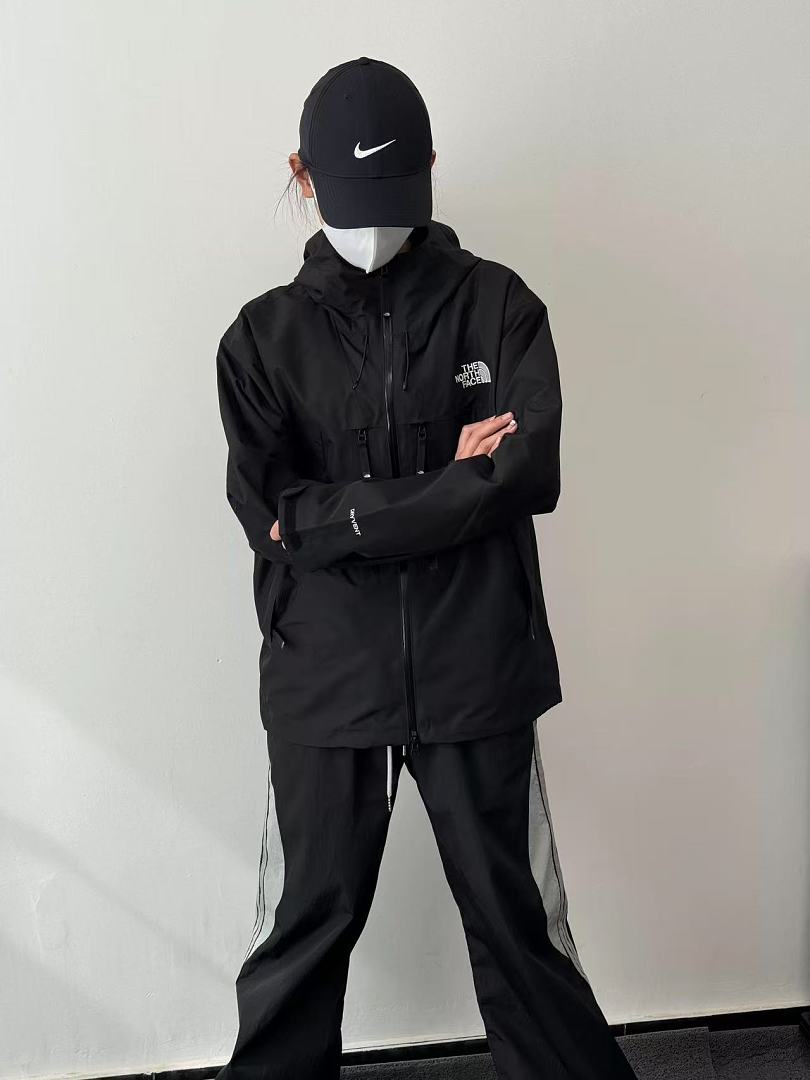 The North Face Chakal Jacket · LT52011 — תמונה 30