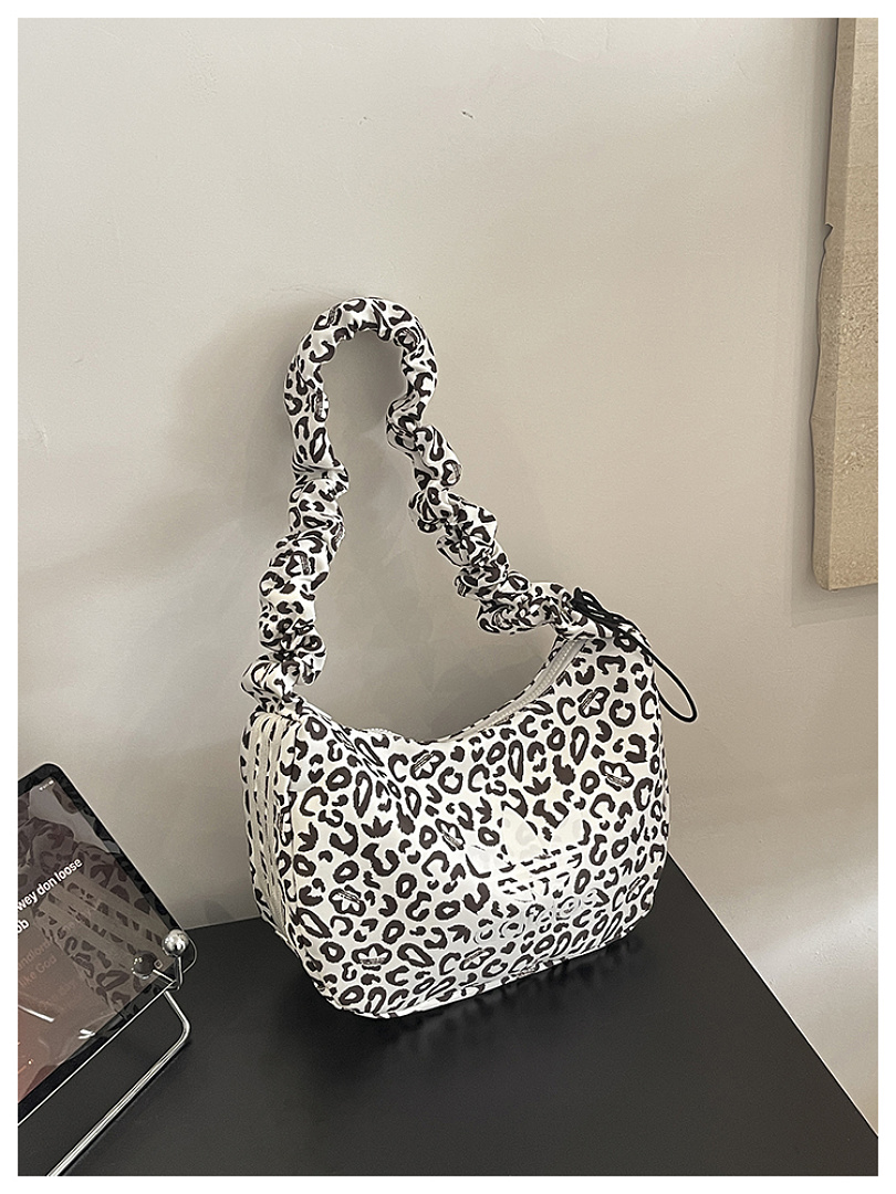 Adidas Leopard Small Shoulder Bag · EA1820 — תמונה 56