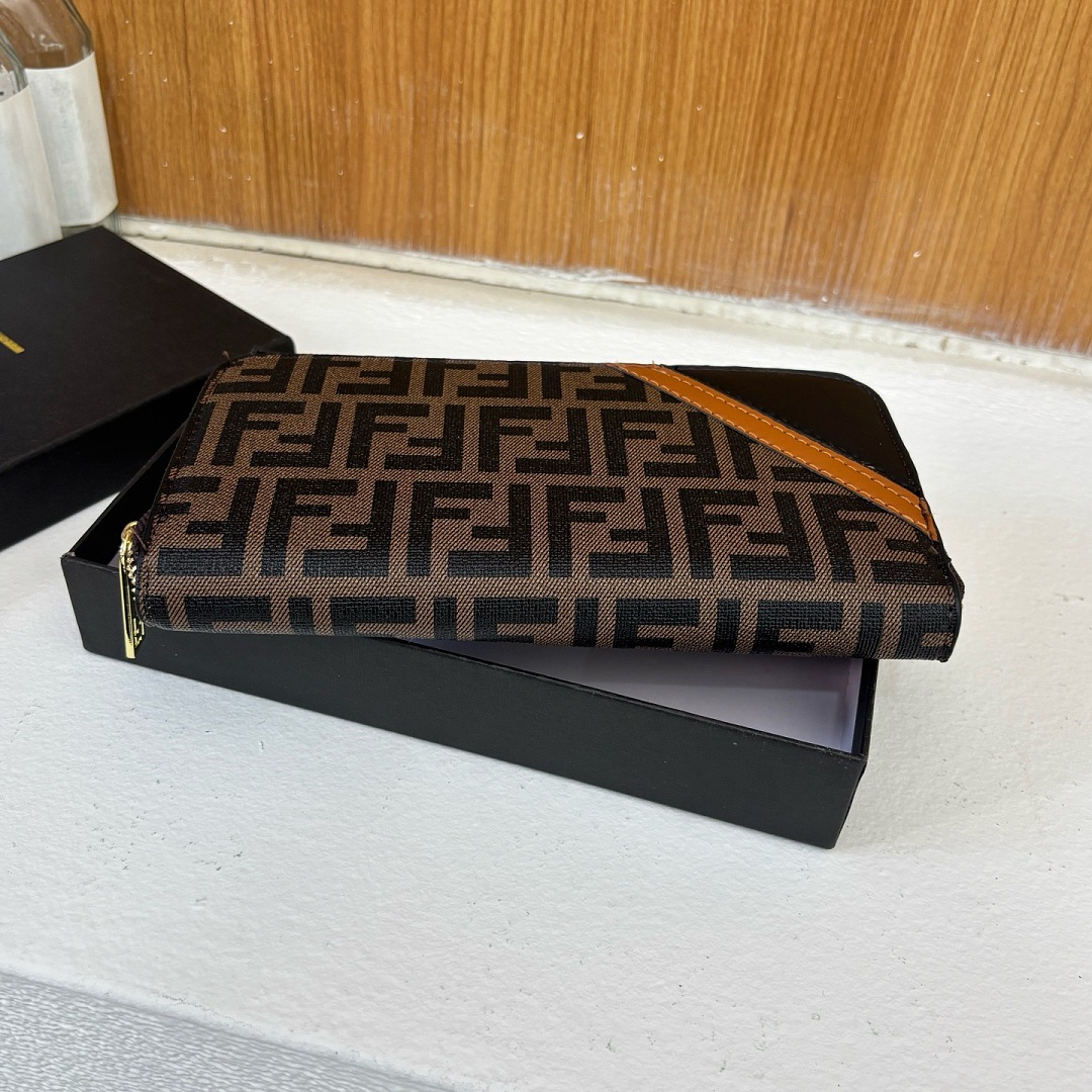 Fendi FF Squared Zip-Around · EF46621 — תמונה 6