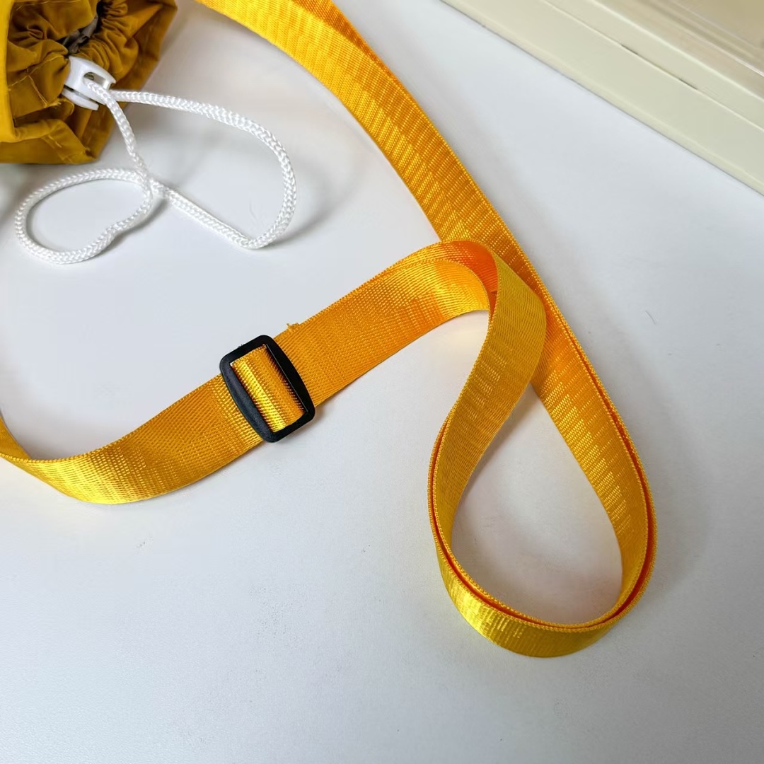 Alo Yoga Odyssey Sling Bag · EA5113 — תמונה 10