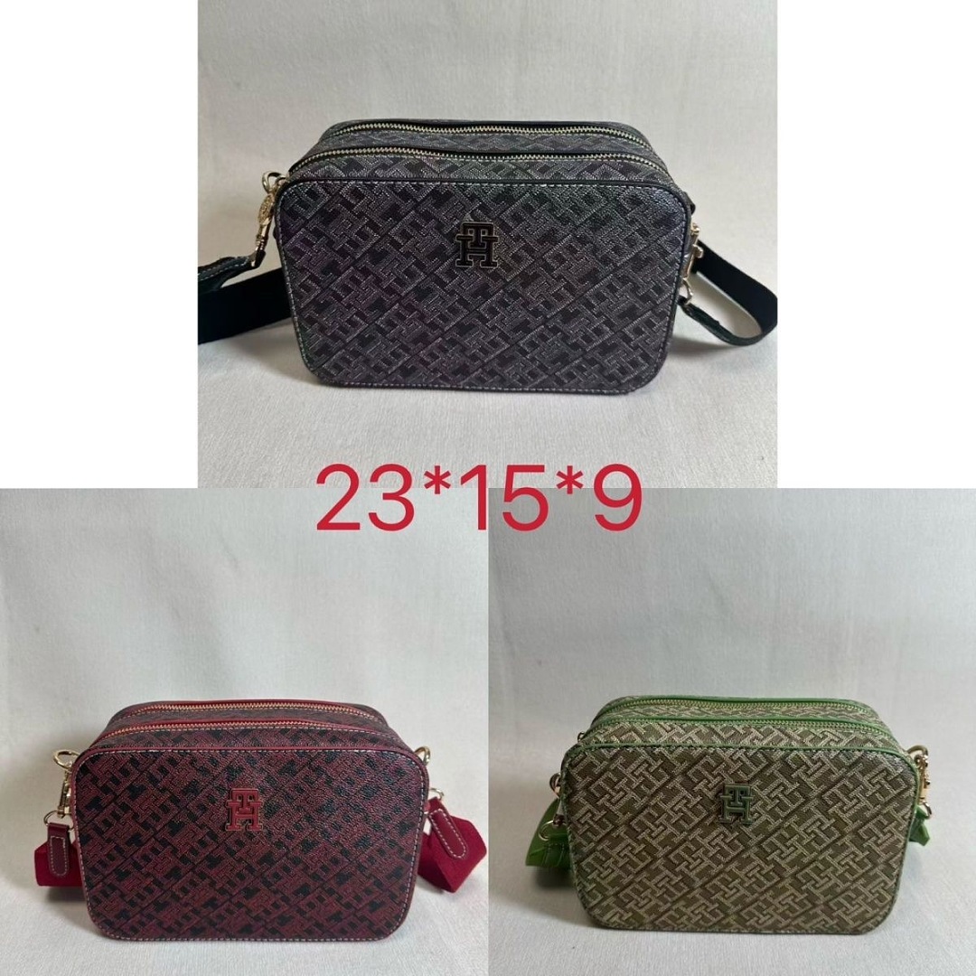 Tommy Hilfiger TH Monogram Camera Bag · WT35697 — תמונה 8