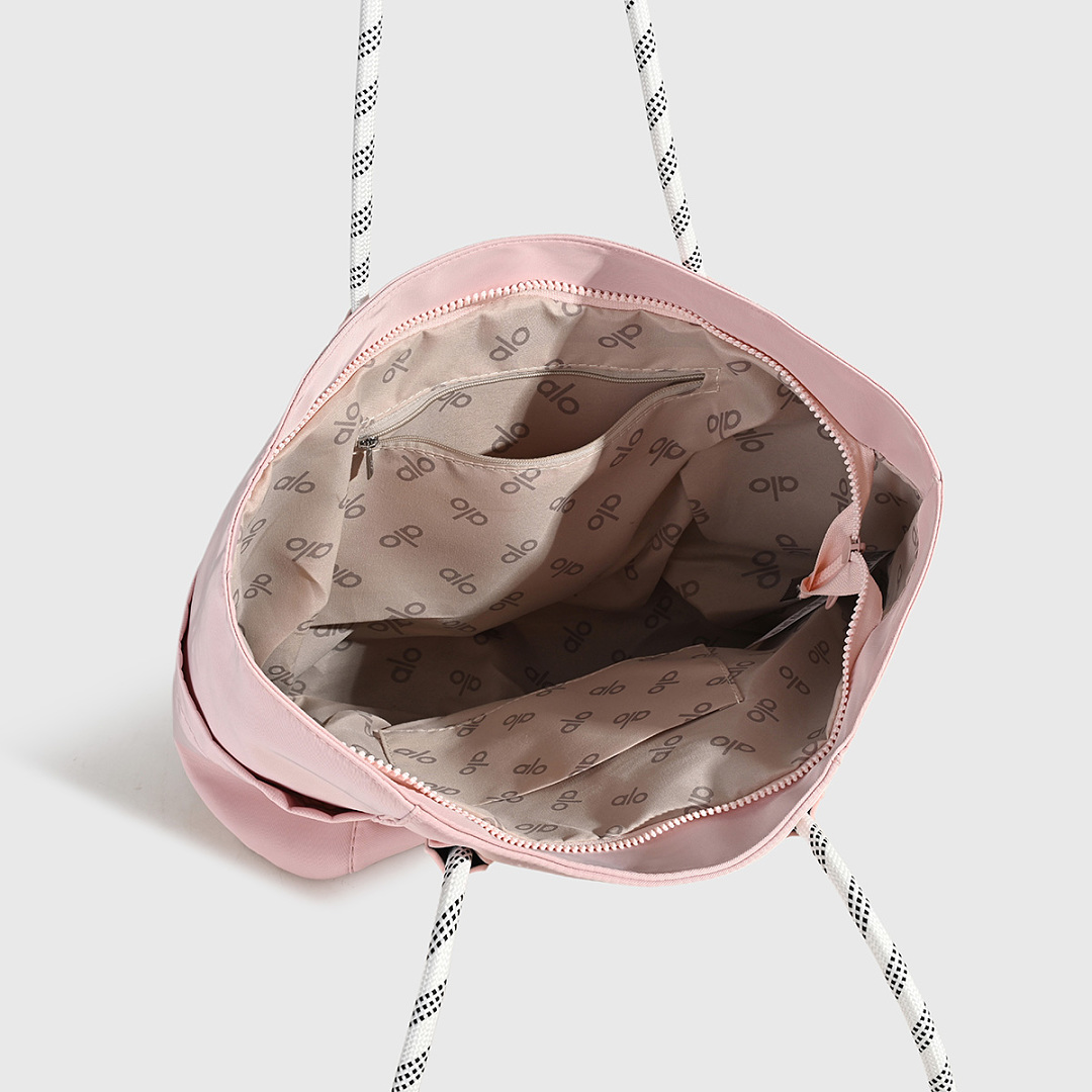 Alo Yoga Studio Utility Carryall Tote · WA14239 — תמונה 15
