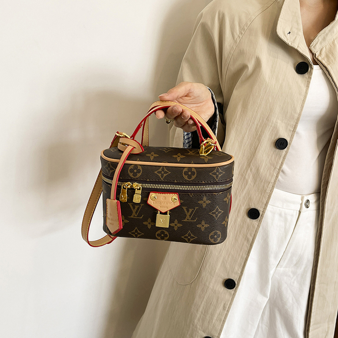 Louis Vuitton Micro Vanity Case · EL6676 — תמונה 17