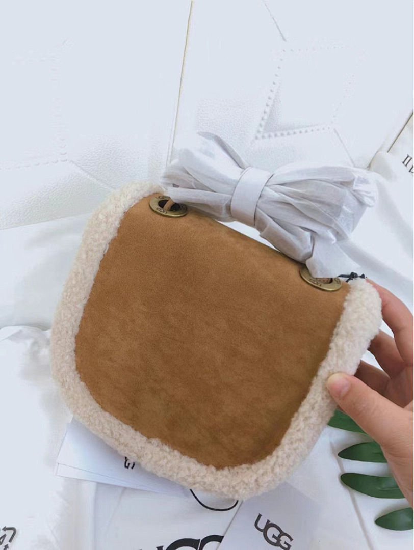 UGG Heritage Crossbody · WU29833 — תמונה 22