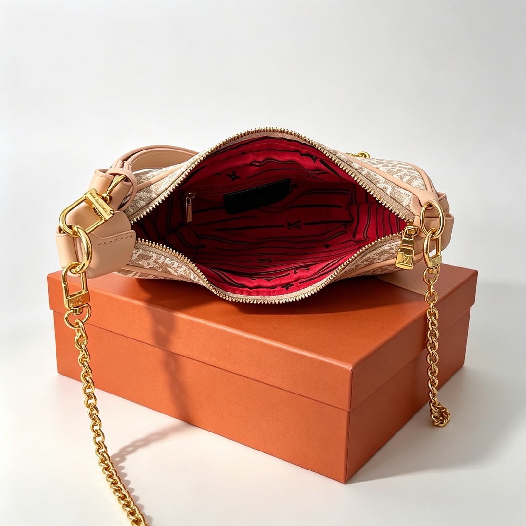 Louis Vuitton Loop · EL91331 — תמונה 13