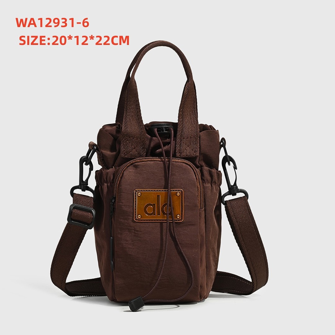 Alo Yoga Cross Body Bucket Bag · WA12931 — תמונה 2