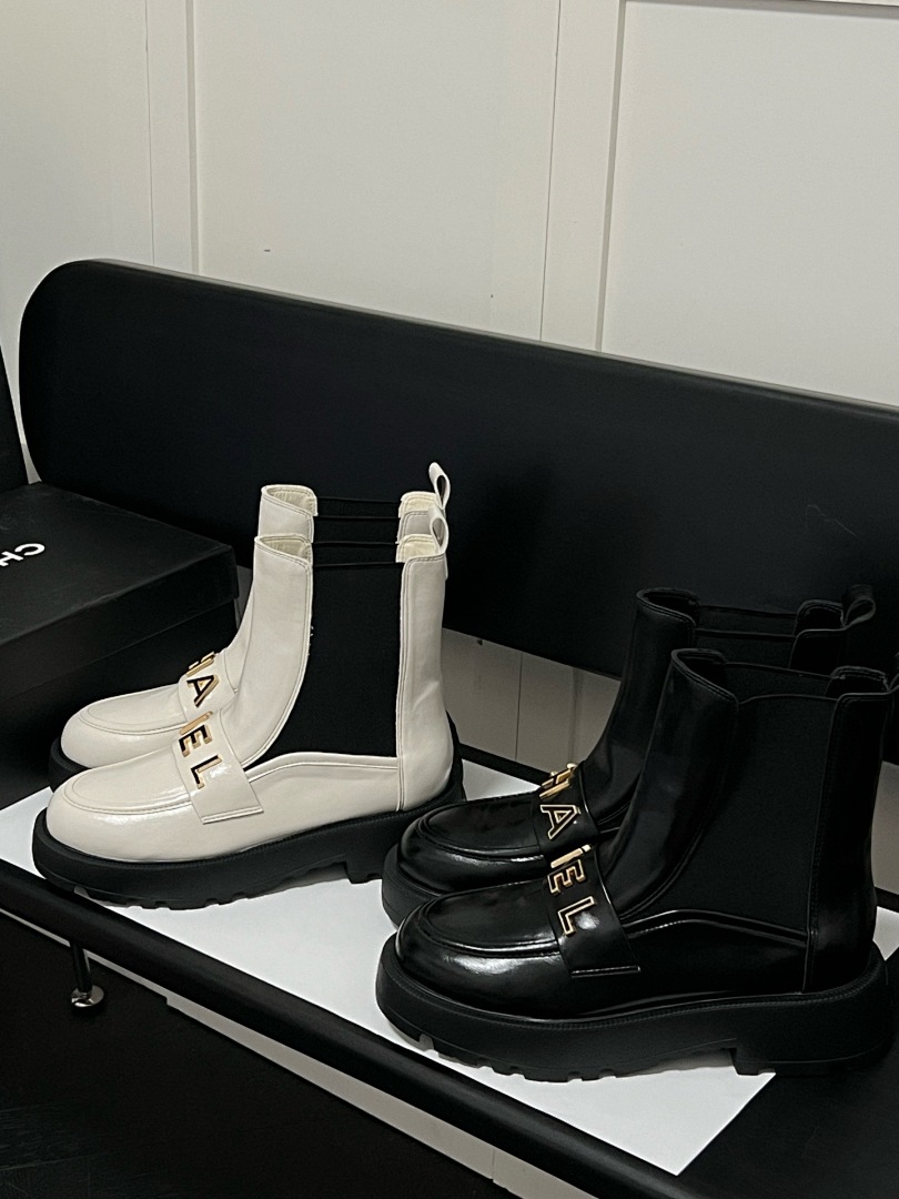 Chanel Cap Toe CC Ankle Boots · WC22862 — תמונה 21