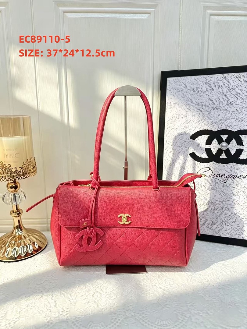 Chanel Urban Essentials Shopping Tote · EC89110 — תמונה 4