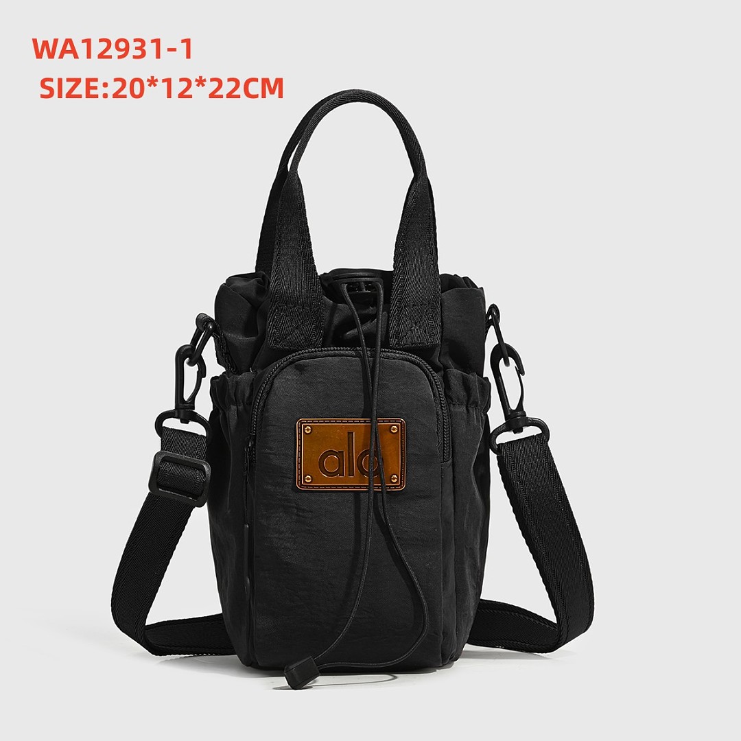 Alo Yoga Cross Body Bucket Bag · WA12931 — תמונה 6