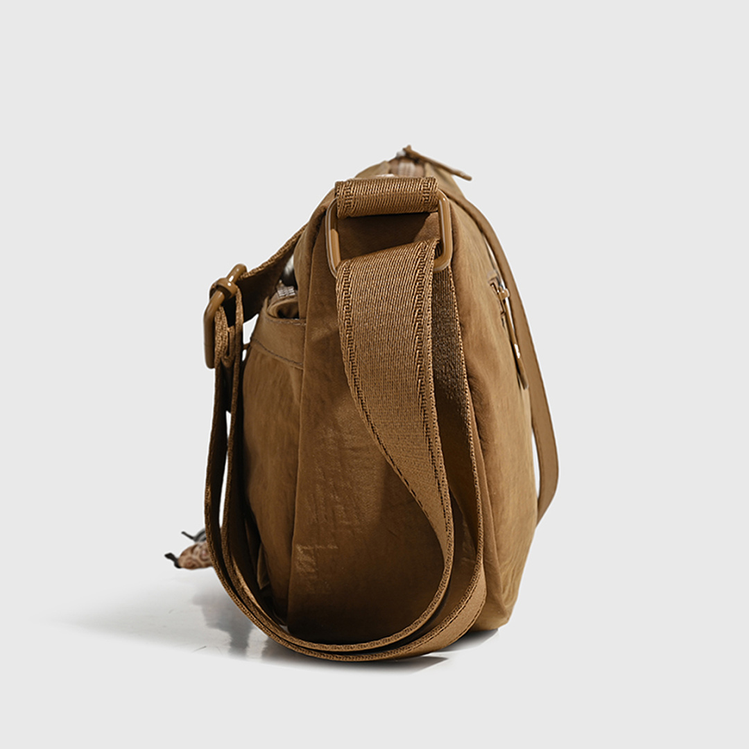 Alo Yoga Explorer Fanny Pack · WA12130 — תמונה 20