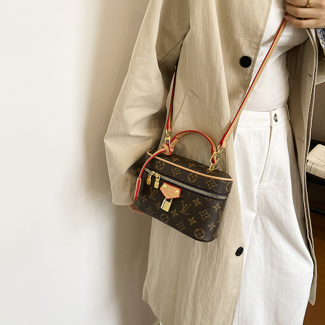 Louis Vuitton Micro Vanity Case · EL6676 — תמונה 15