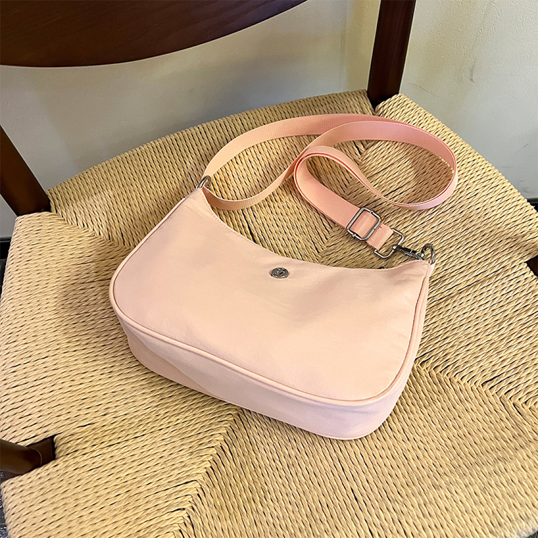 Lululemon City Essentials Shoulder Bag · DL9328 — תמונה 21