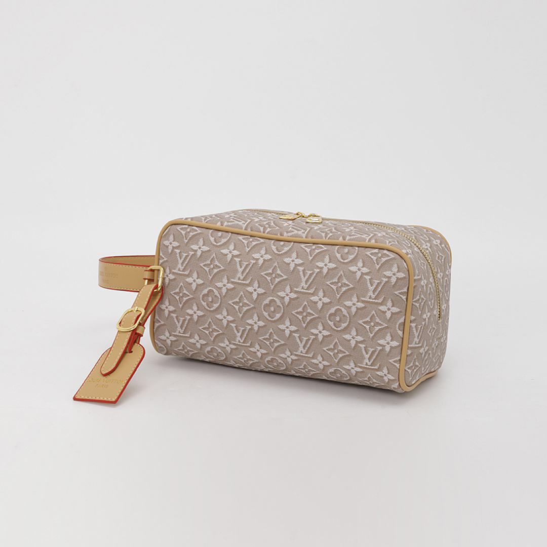 Louis Vuitton Pochette Cosmétique PM · EL6668 — תמונה 58