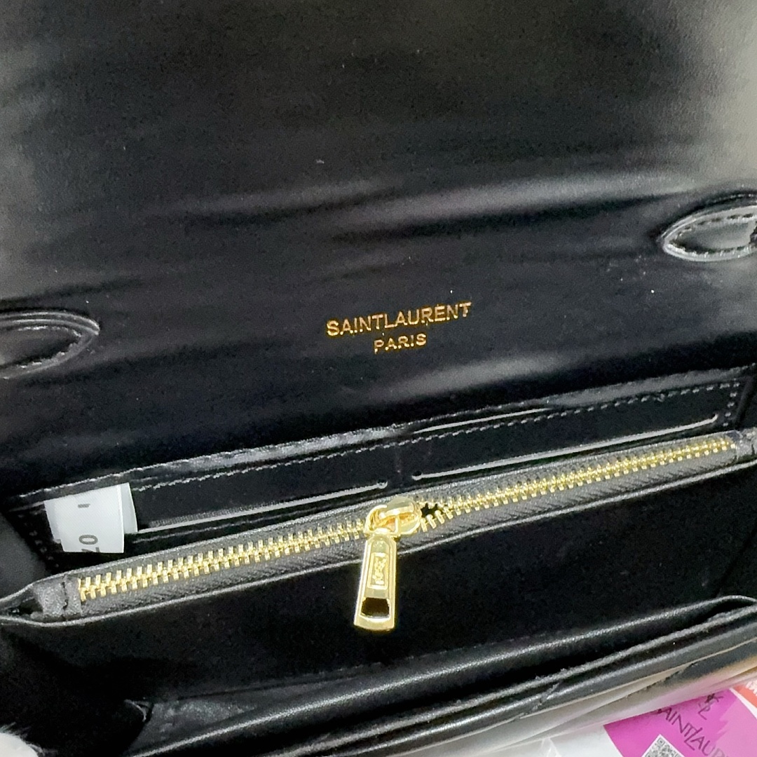 Saint Laurent Loulou · EY6143 — תמונה 10