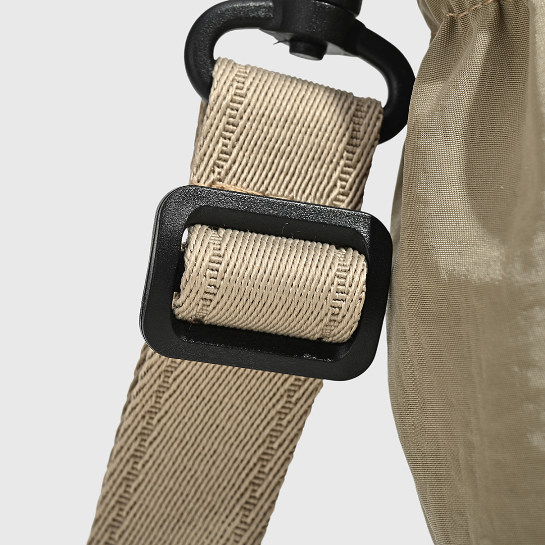 Alo Yoga Cross Body Bucket Bag · WA12931 — תמונה 17