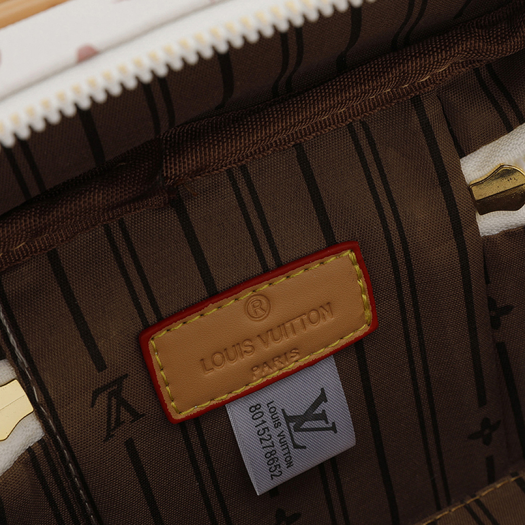 Louis Vuitton Micro Vanity Case · EL6676 — תמונה 30
