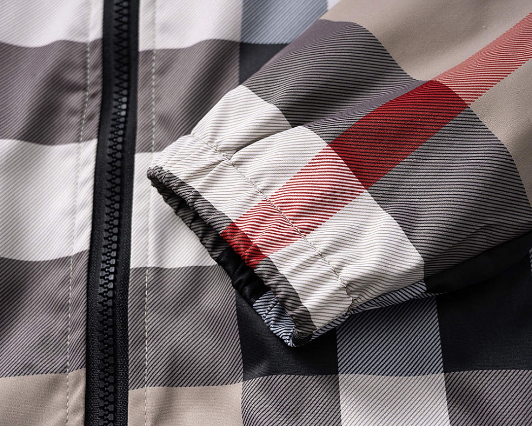 Burberry Reversible Check Newport Hooded Jacket · PB25073 — תמונה 7