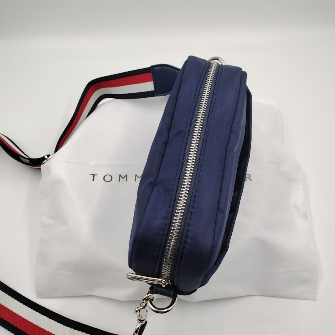 Tommy Hilfiger Logo Tape Strap Camera Bag · WT17693 — תמונה 14