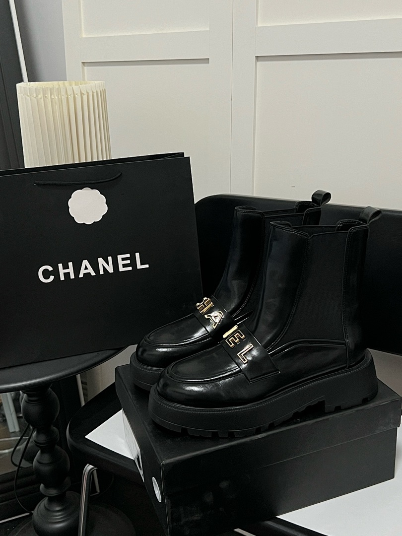 Chanel Cap Toe CC Ankle Boots · WC22862 — תמונה 6