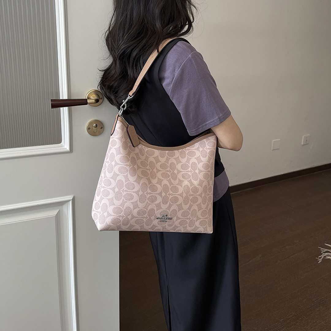 Coach Laurel Shoulder Bag · EC6651 — תמונה 11