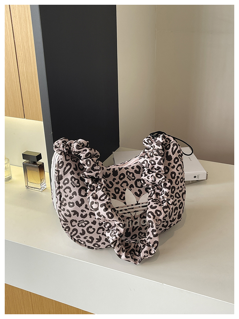 Adidas Leopard Small Shoulder Bag · EA1820 — תמונה 47