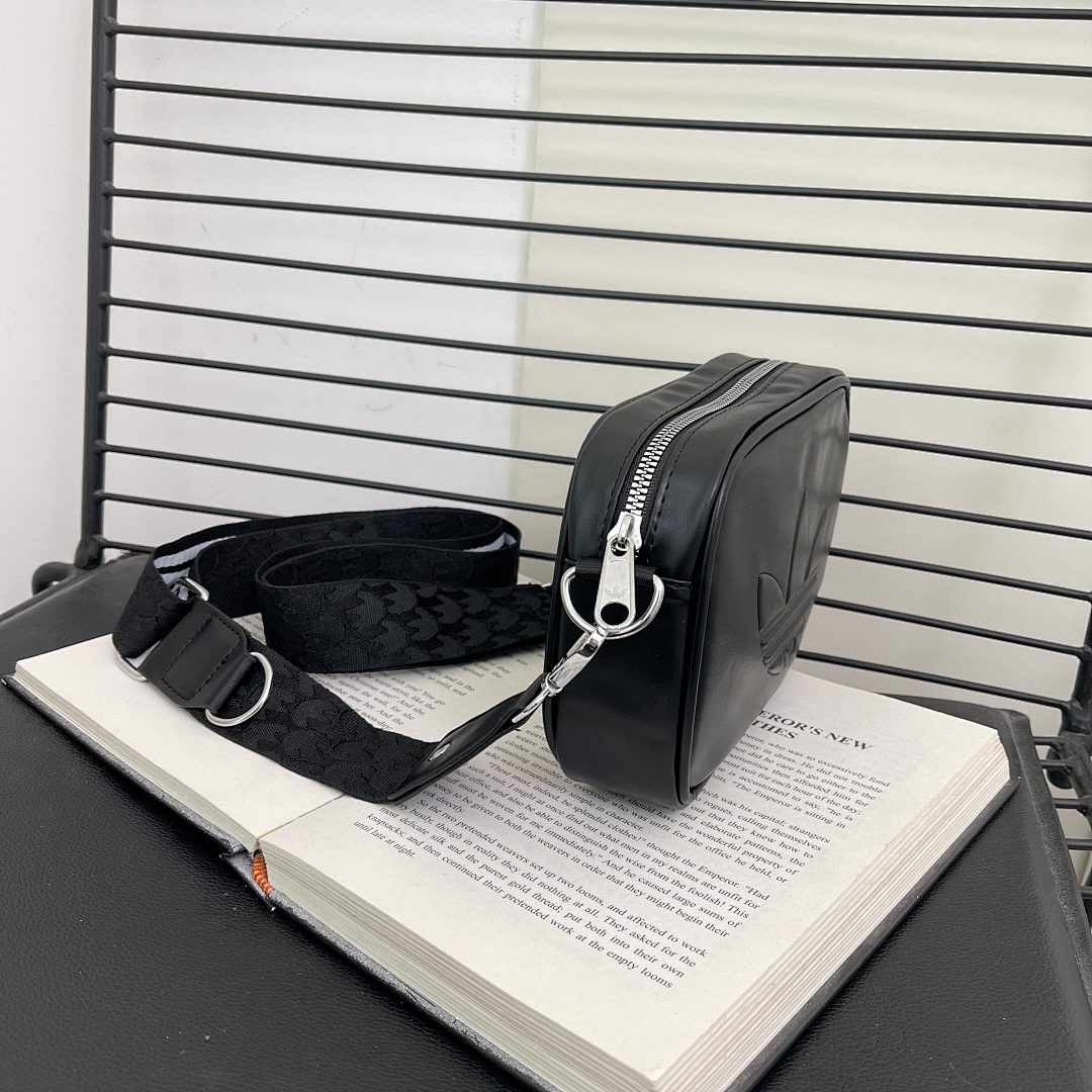 Adidas Mini Airliner · EA0673 — תמונה 21