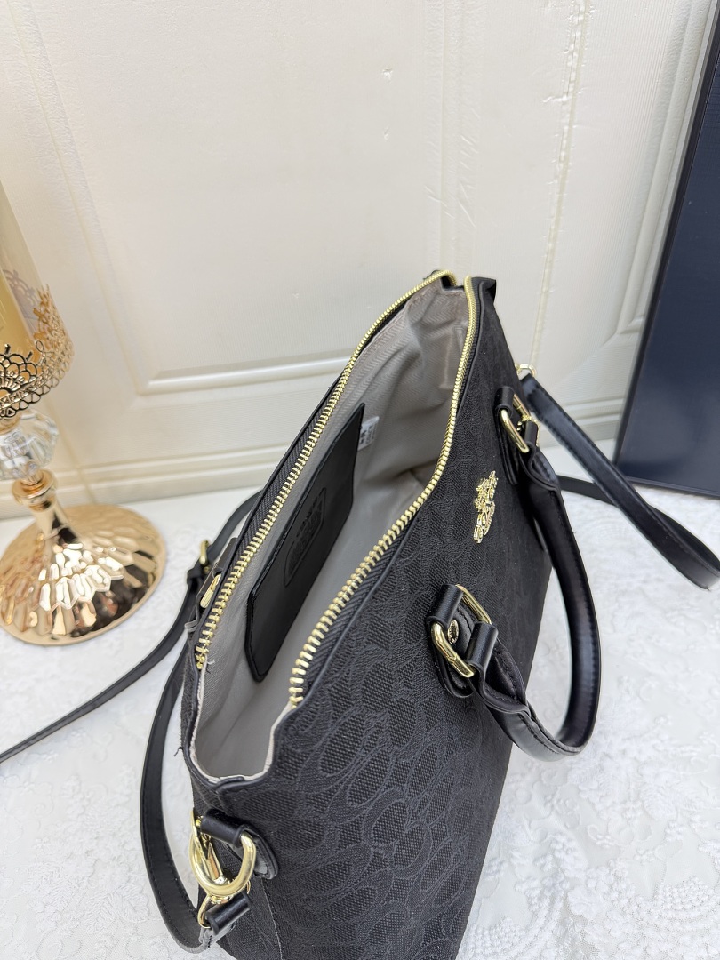Coach Rowan Satchel · EC8936 — תמונה 15