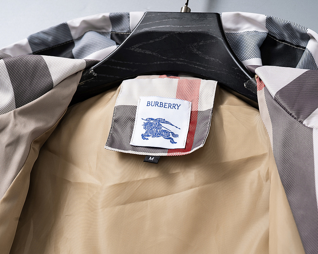 Burberry Reversible Check Newport Hooded Jacket · PB25073 — תמונה 6