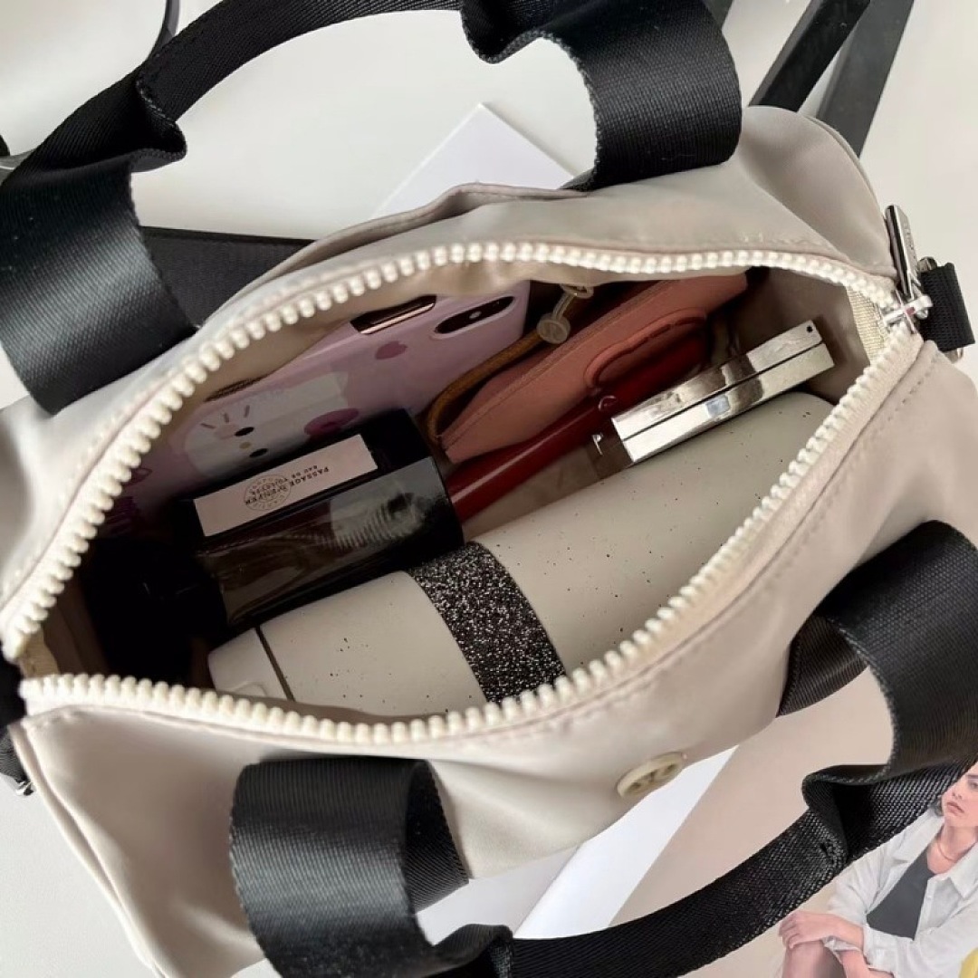 Lululemon Knit Nylon Mini Barrel Duffle · WL24151 — תמונה 8