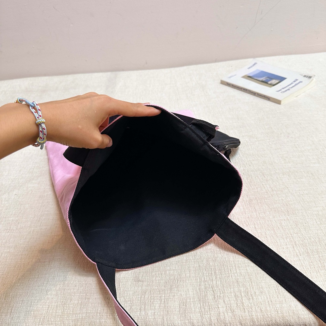 PRADA Beauty Reversible Tote · EP22015 — תמונה 17