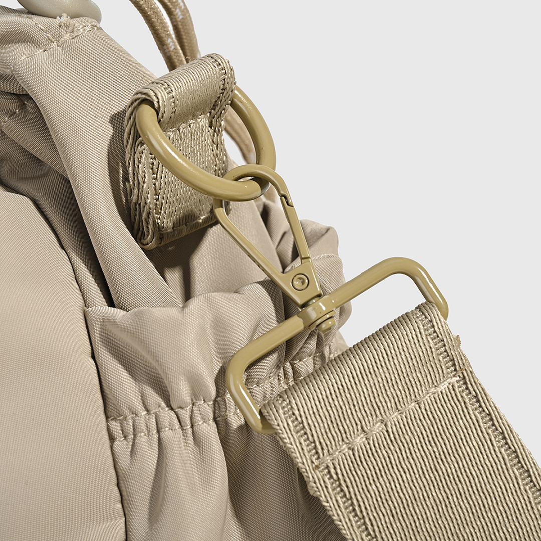 Alo Yoga Tactical Explorer Bucket Bag · WA14033 — תמונה 15