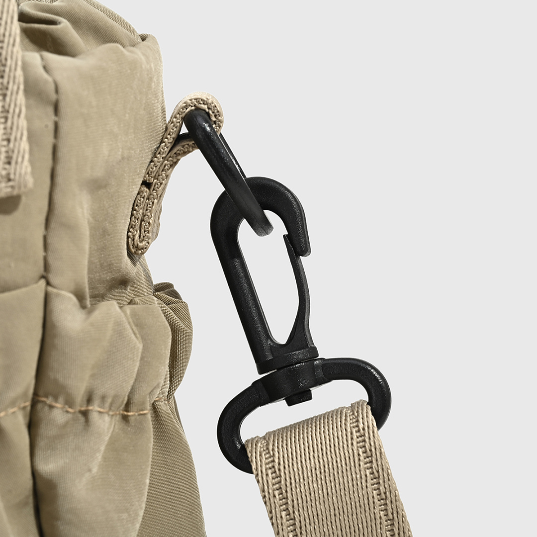 Alo Yoga Cross Body Bucket Bag · WA12931 — תמונה 16