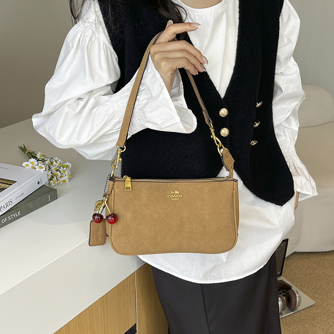 Coach Plaza Bag · EC6662 — תמונה 13